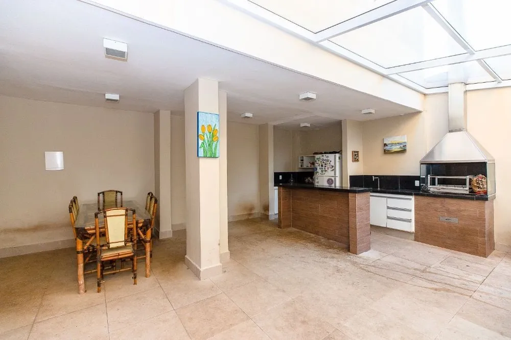 Casa, 4 quartos, 274 m² - Foto 1