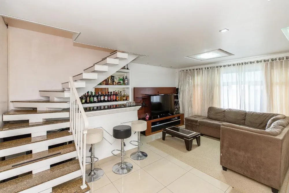 Casa, 3 quartos, 300 m² - Foto 1
