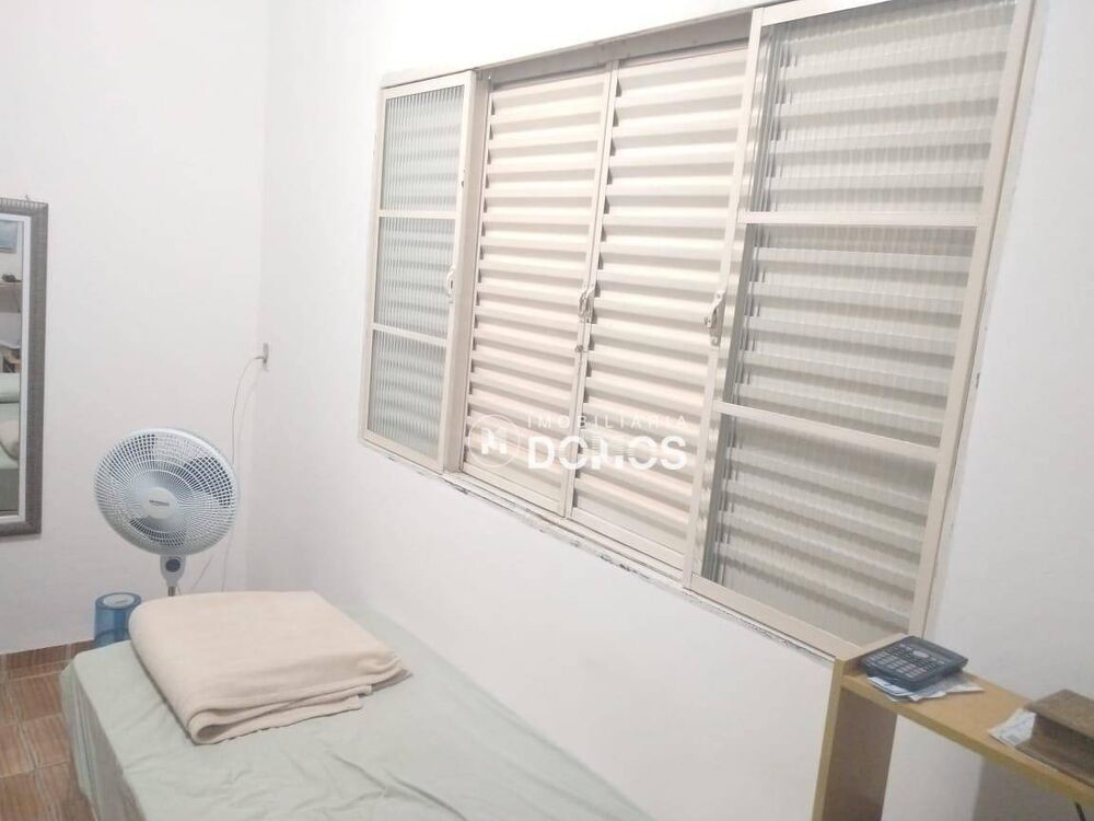 Casa à venda com 2 quartos, 100m² - Foto 8