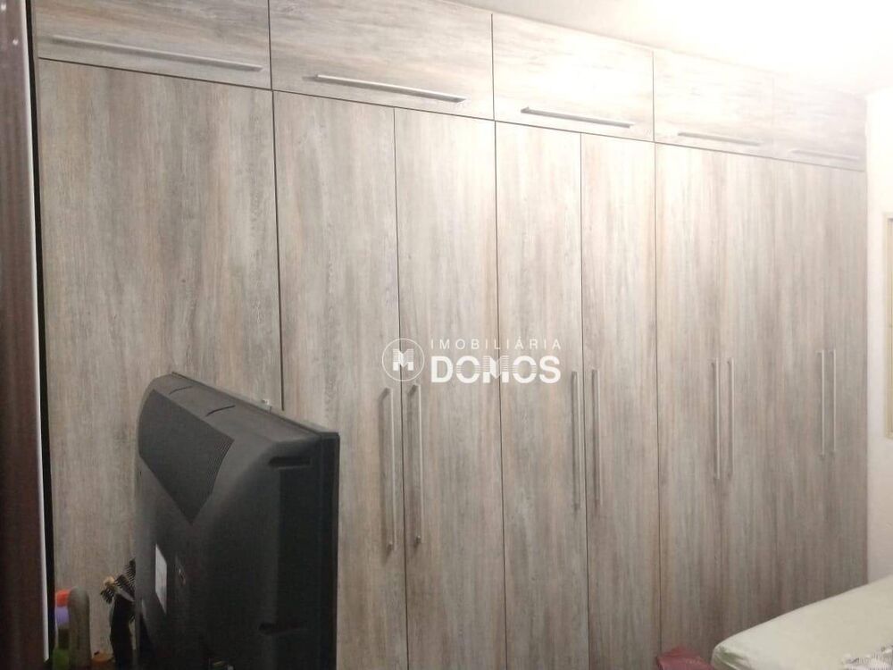 Casa à venda com 2 quartos, 100m² - Foto 6