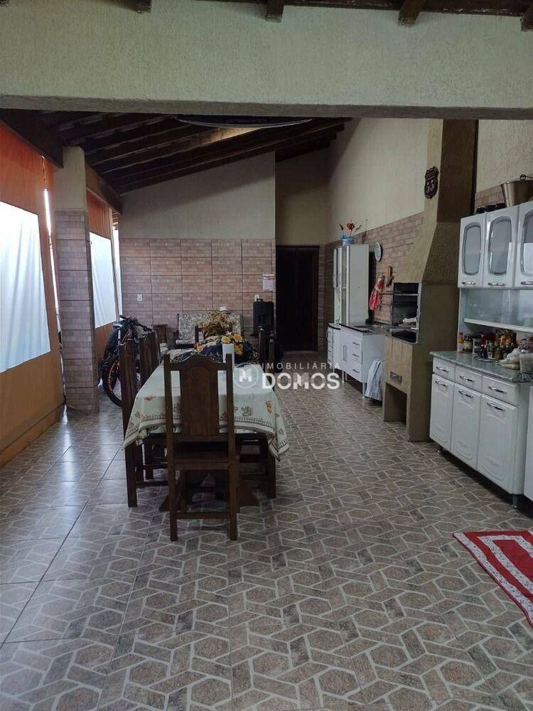 Casa, 2 quartos, 145 m² - Foto 1