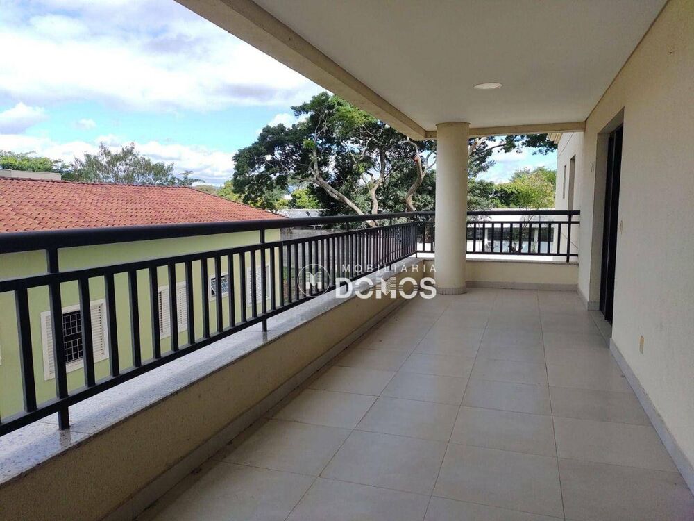 Apartamento, 4 quartos, 220 m² - Foto 1