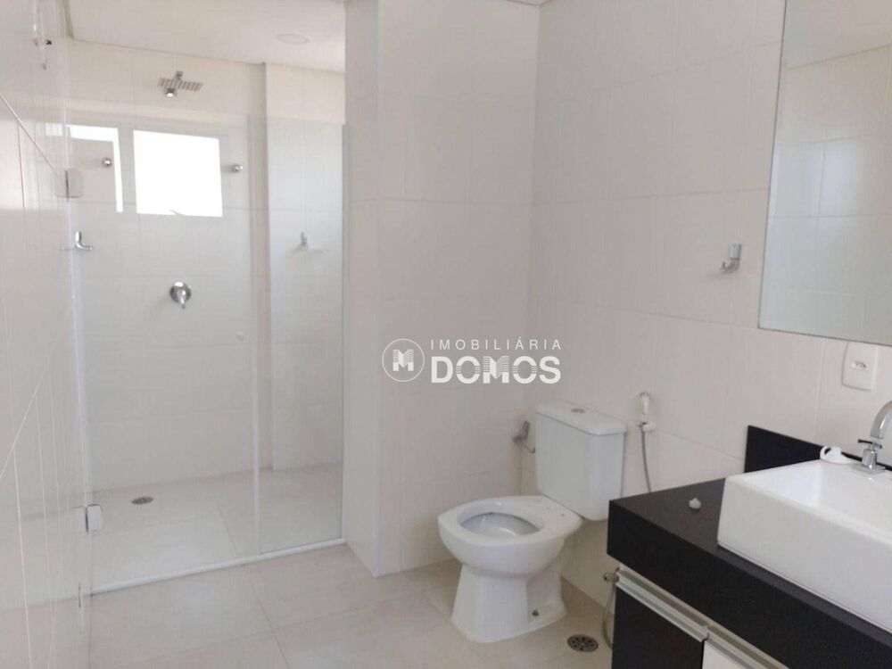 Apartamento à venda com 4 quartos, 220m² - Foto 3