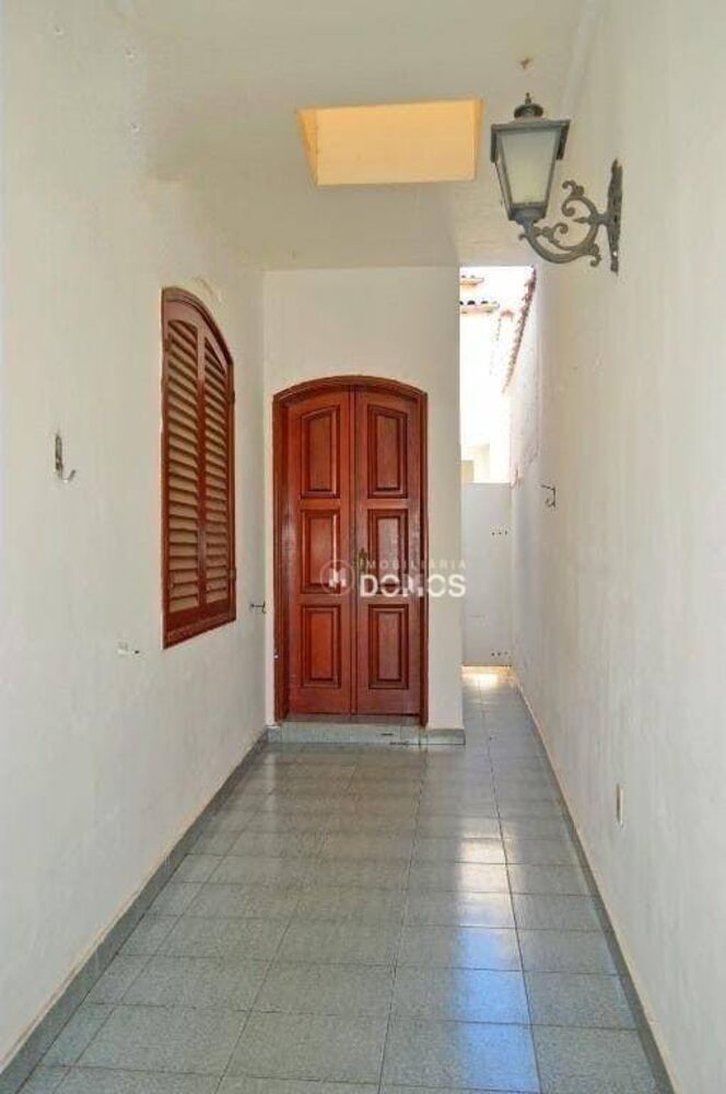 Casa à venda com 4 quartos, 130m² - Foto 8