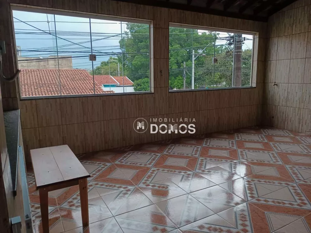 Casa, 6 quartos, 250 m² - Foto 1