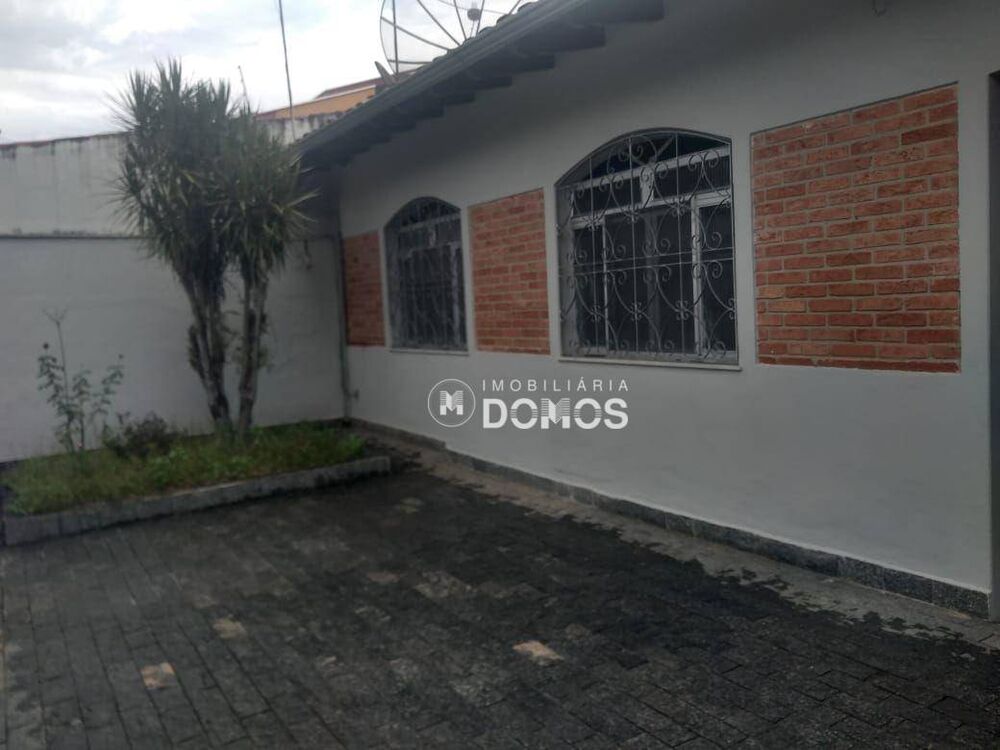 Casa, 4 quartos, 180 m² - Foto 1