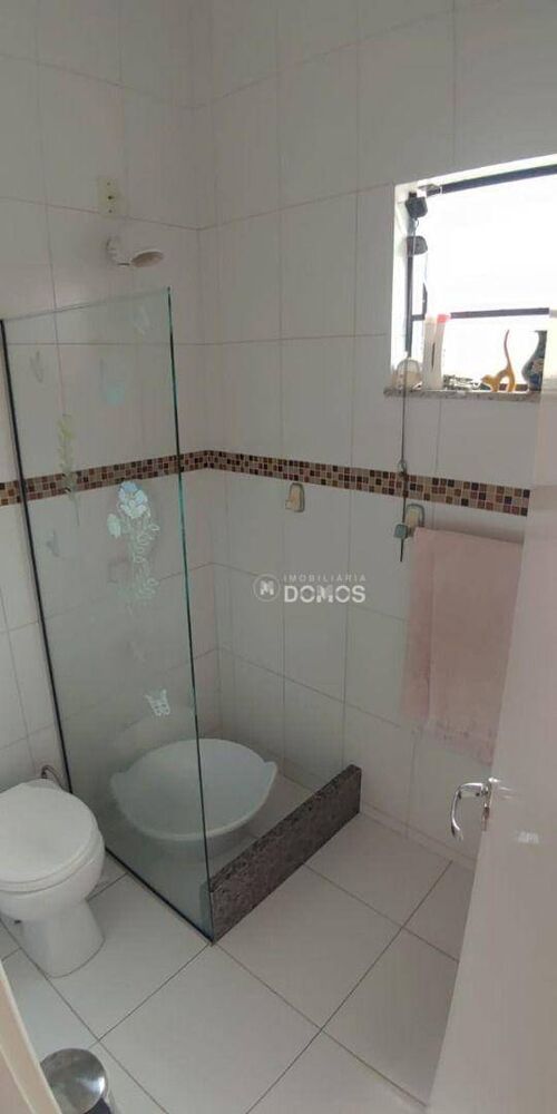 Casa à venda com 2 quartos, 176m² - Foto 25