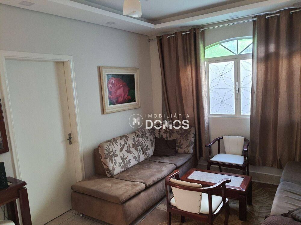 Casa à venda com 3 quartos, 200m² - Foto 3