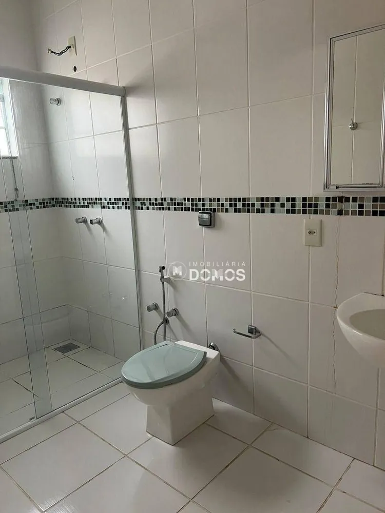 Casa, 3 quartos, 217 m² - Foto 3