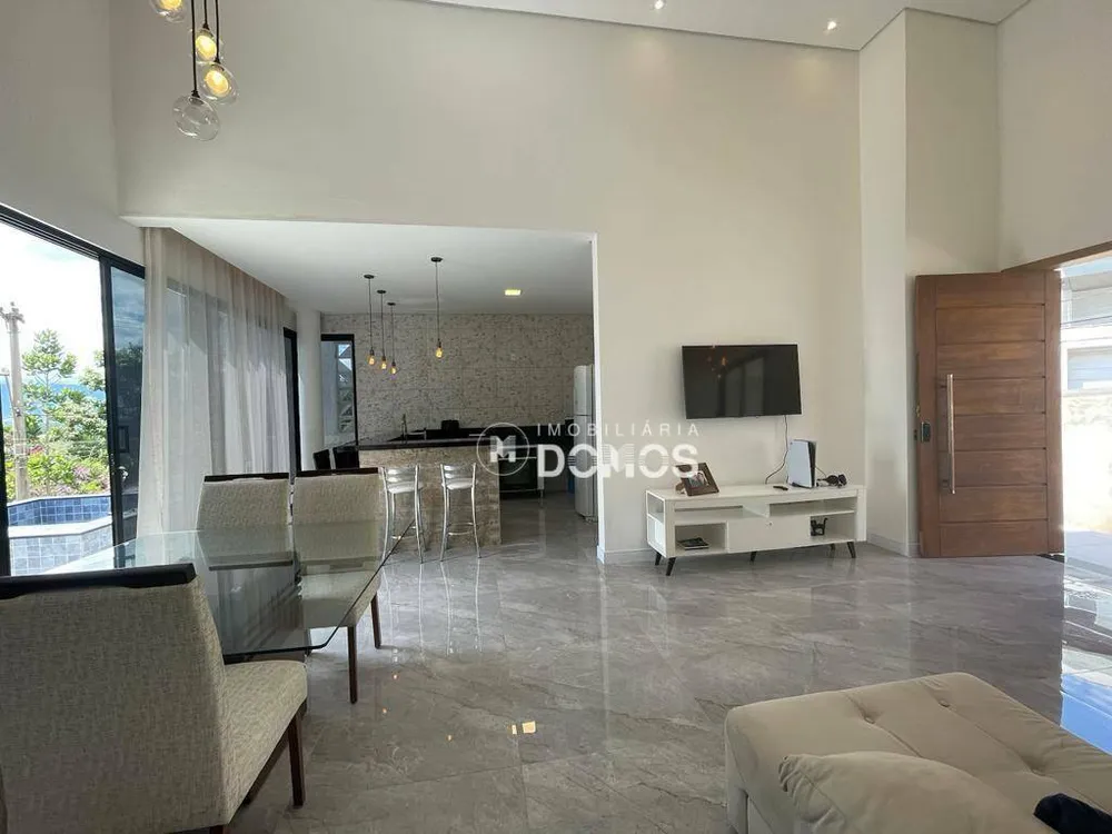 Casa, 3 quartos, 256 m² - Foto 2