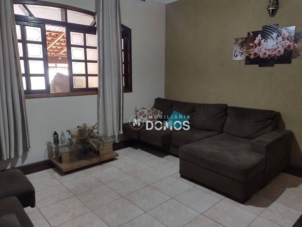 Casa, 3 quartos, 187 m² - Foto 1