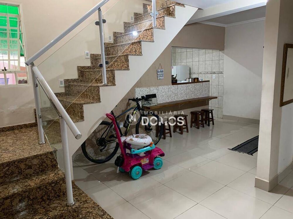 Casa, 3 quartos, 150 m² - Foto 2