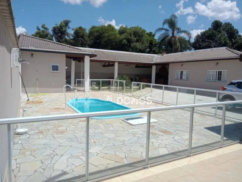 Chácara, 3 quartos, 2000 m² - Foto 1