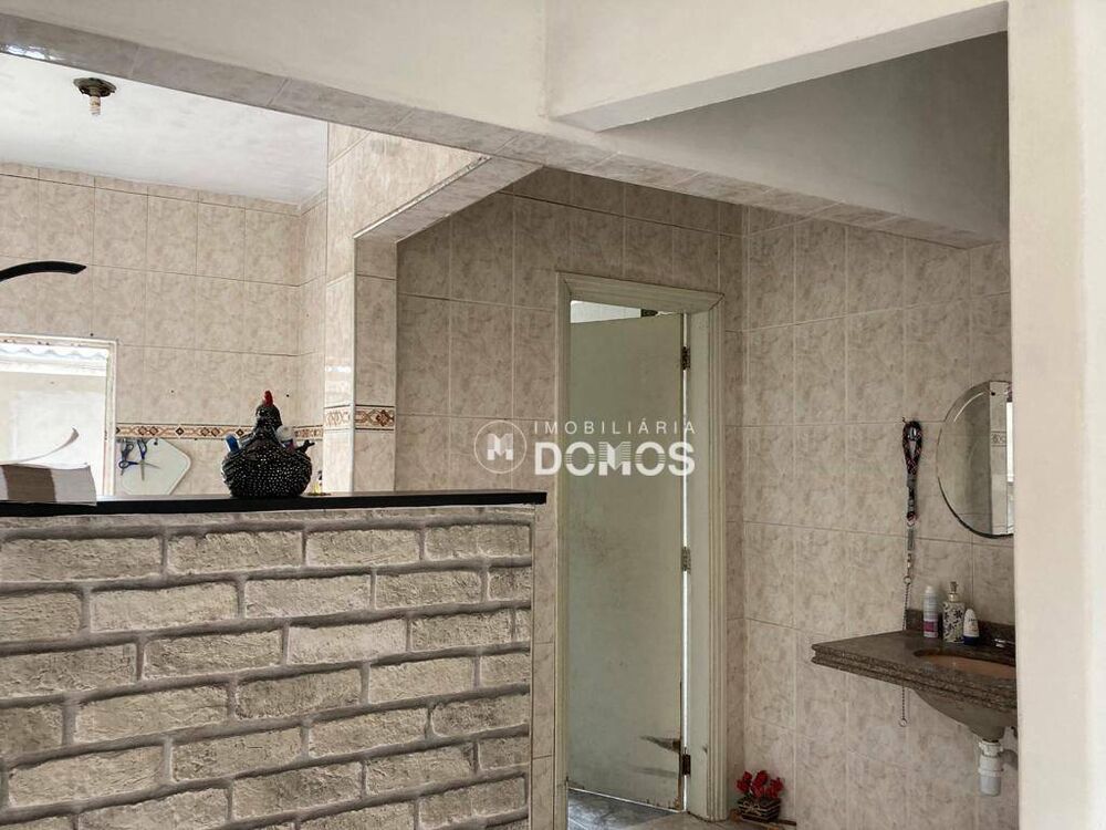 Casa à venda com 4 quartos, 120m² - Foto 4