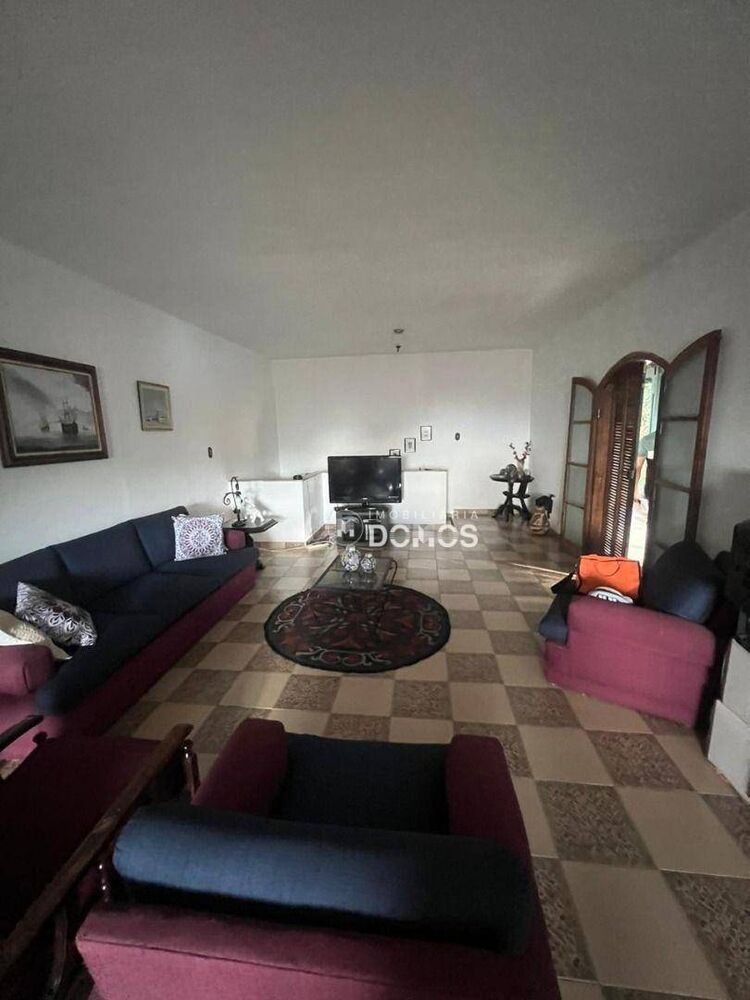 Casa à venda com 3 quartos, 357m² - Foto 14