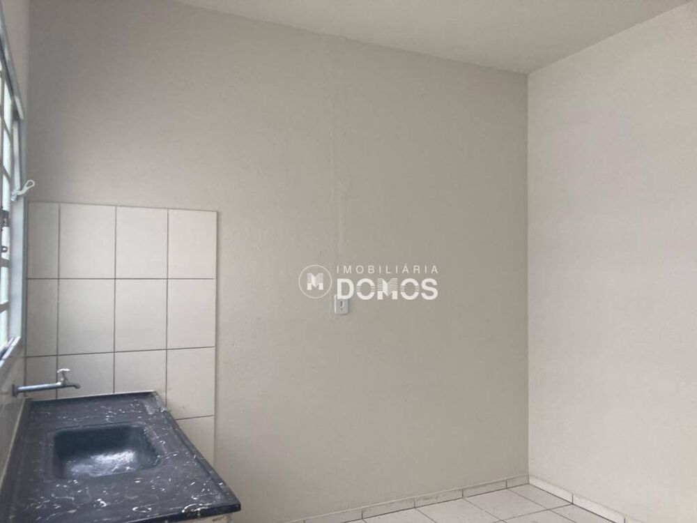 Apartamento para alugar com 2 quartos, 60m² - Foto 2