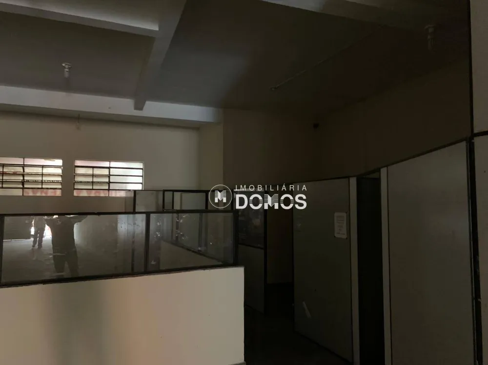 Loja-Salão, 250 m² - Foto 1