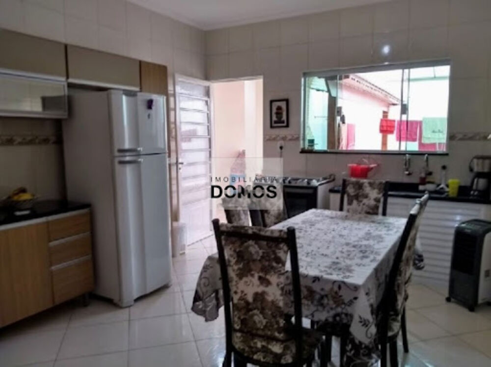 Casa, 3 quartos, 140 m² - Foto 2