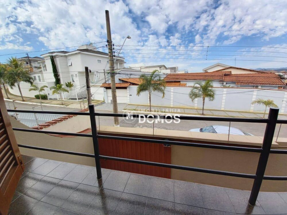 Casa à venda com 4 quartos, 320m² - Foto 7