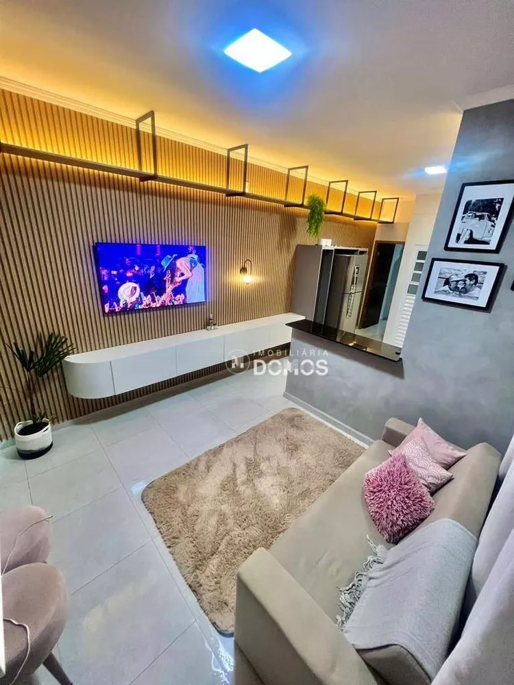 Casa, 2 quartos, 60 m² - Foto 1