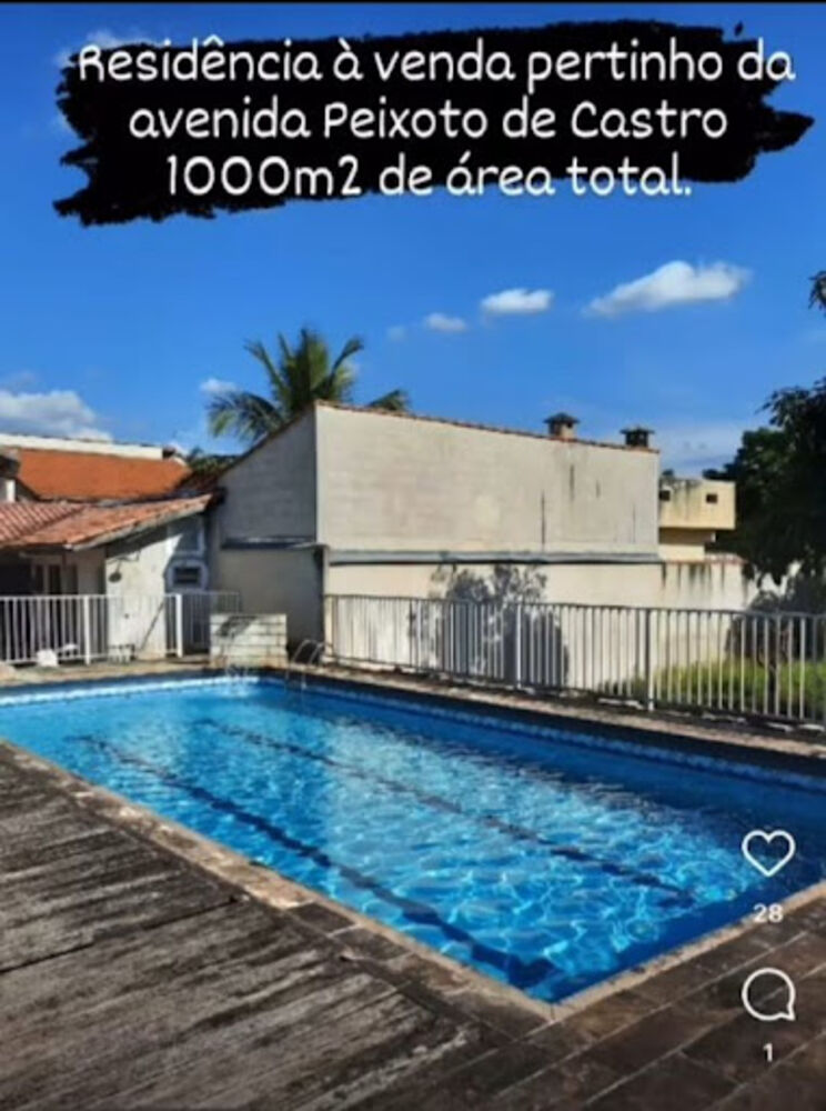 Casa, 5 quartos, 220 m² - Foto 1