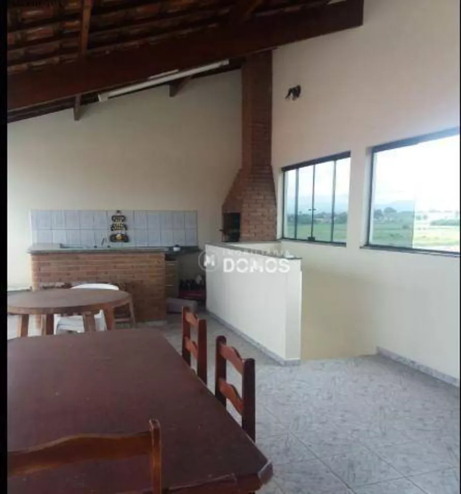 Casa, 3 quartos, 261 m² - Foto 1