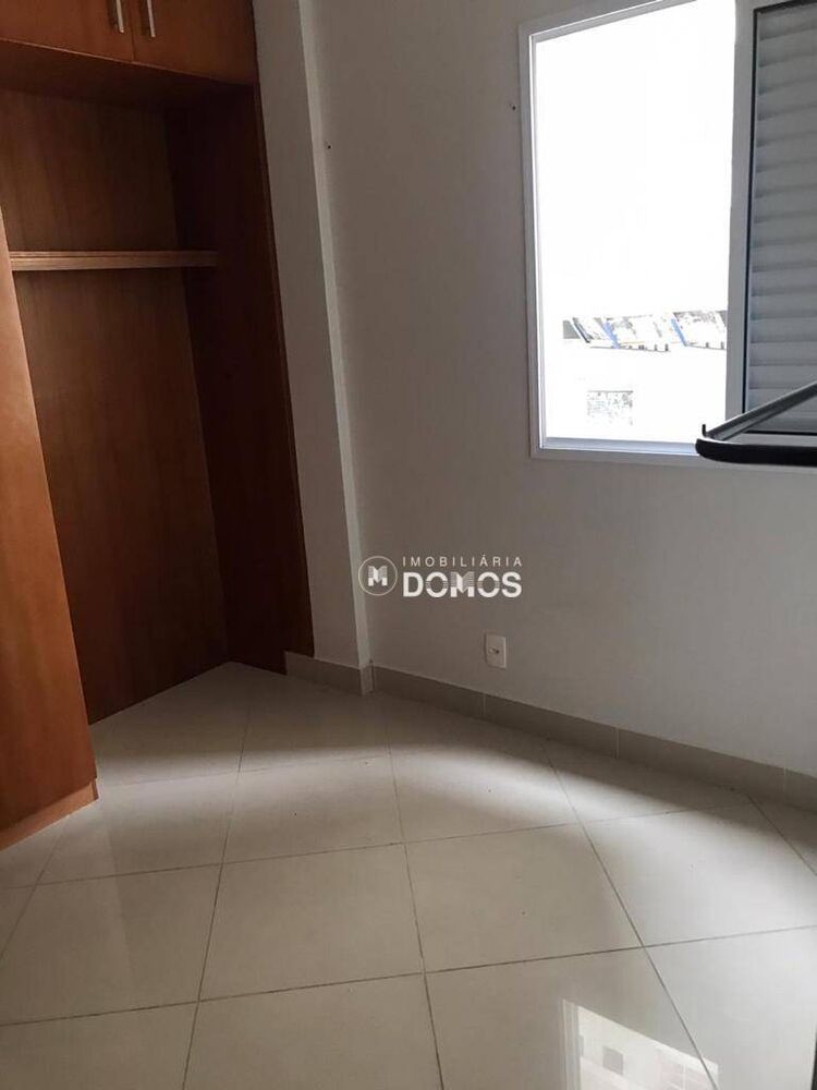 Apartamento à venda com 2 quartos, 68m² - Foto 7