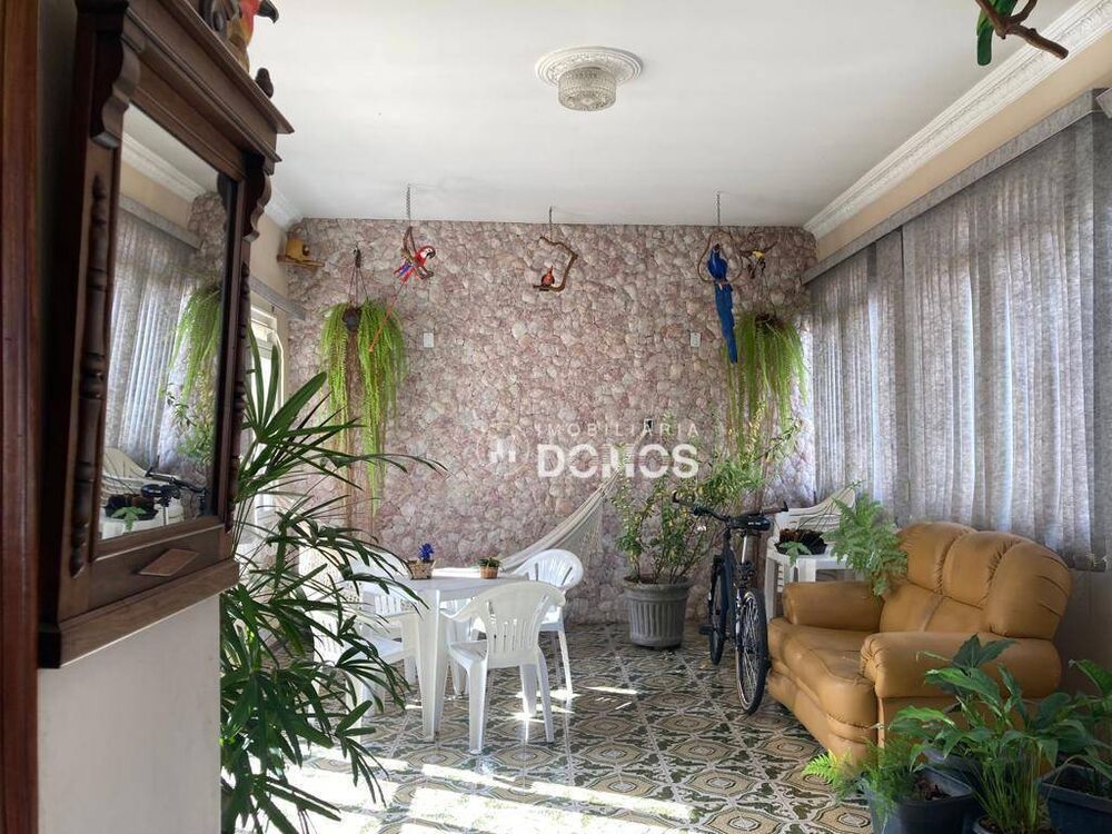 Casa à venda com 3 quartos, 300M2 - Foto 9