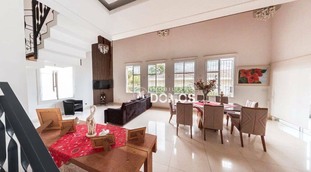 Casa de Condomínio à venda com 8 quartos, 550m² - Foto 12