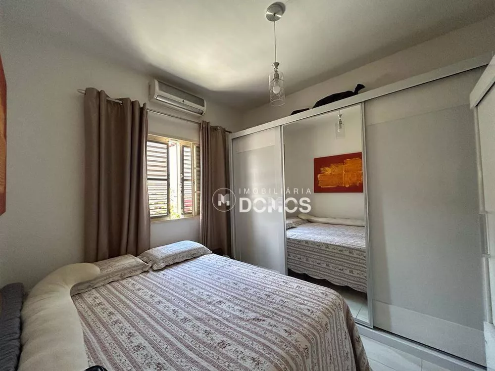 Casa à venda com 2 quartos, 200m² - Foto 7