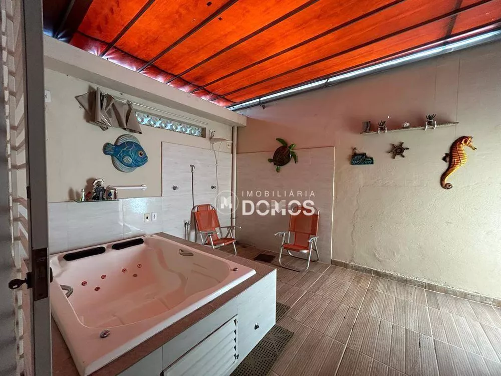 Casa à venda com 2 quartos, 200m² - Foto 6