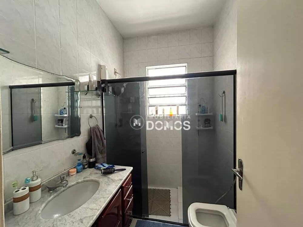 Casa à venda com 2 quartos, 200m² - Foto 5