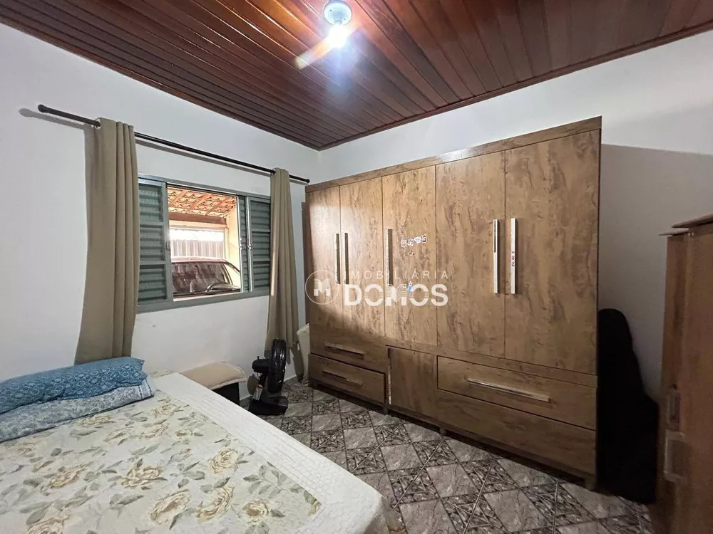 Casa à venda com 3 quartos, 120m² - Foto 4