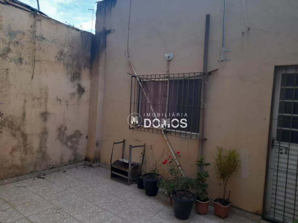 Casa à venda com 3 quartos, 69m² - Foto 8