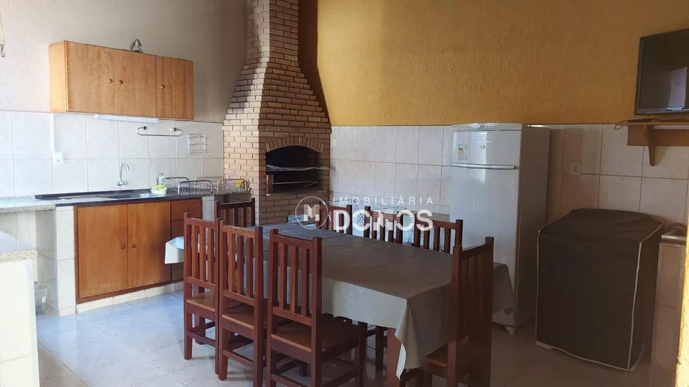 Casa, 2 quartos, 130 m² - Foto 1