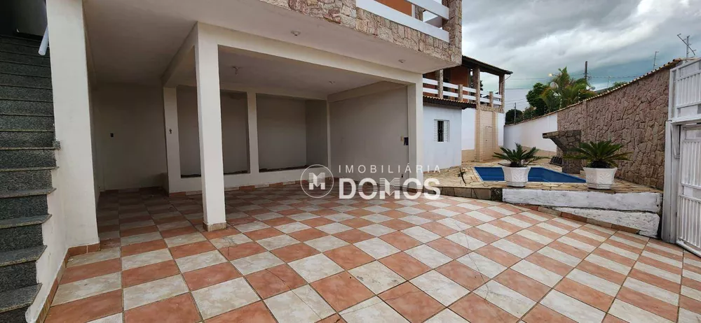 Casa, 3 quartos, 280 m² - Foto 1