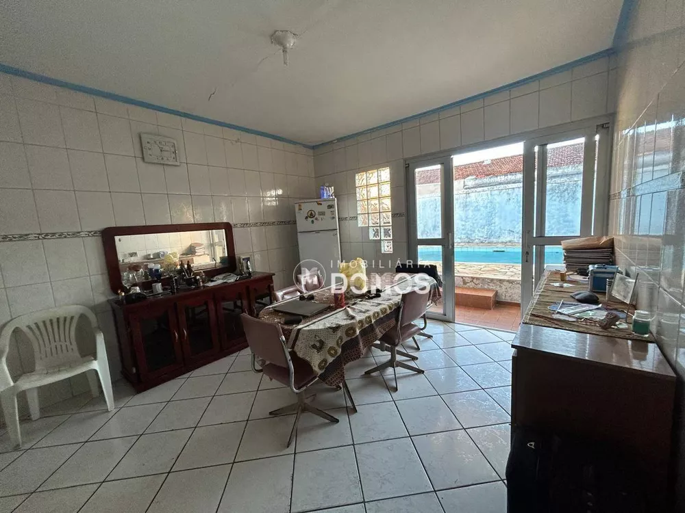 Casa à venda com 3 quartos, 200m² - Foto 6