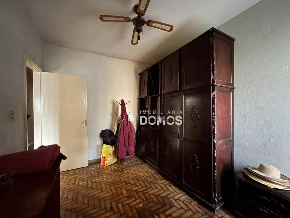 Casa à venda com 3 quartos, 200m² - Foto 12