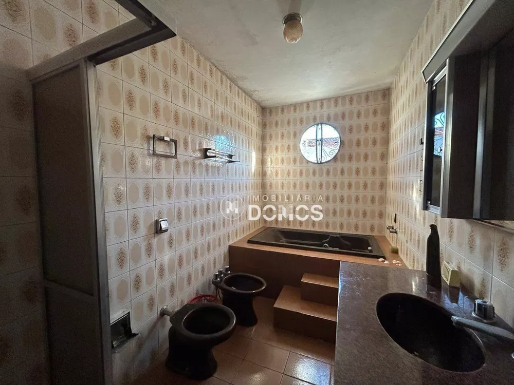 Casa à venda com 3 quartos, 200m² - Foto 11