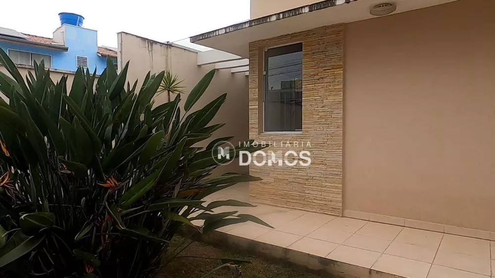 Casa à venda com 3 quartos, 150m² - Foto 4