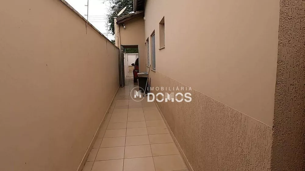 Casa à venda com 3 quartos, 150m² - Foto 2