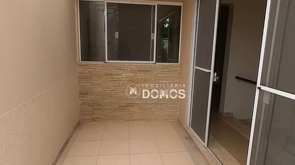 Casa à venda com 3 quartos, 150m² - Foto 3