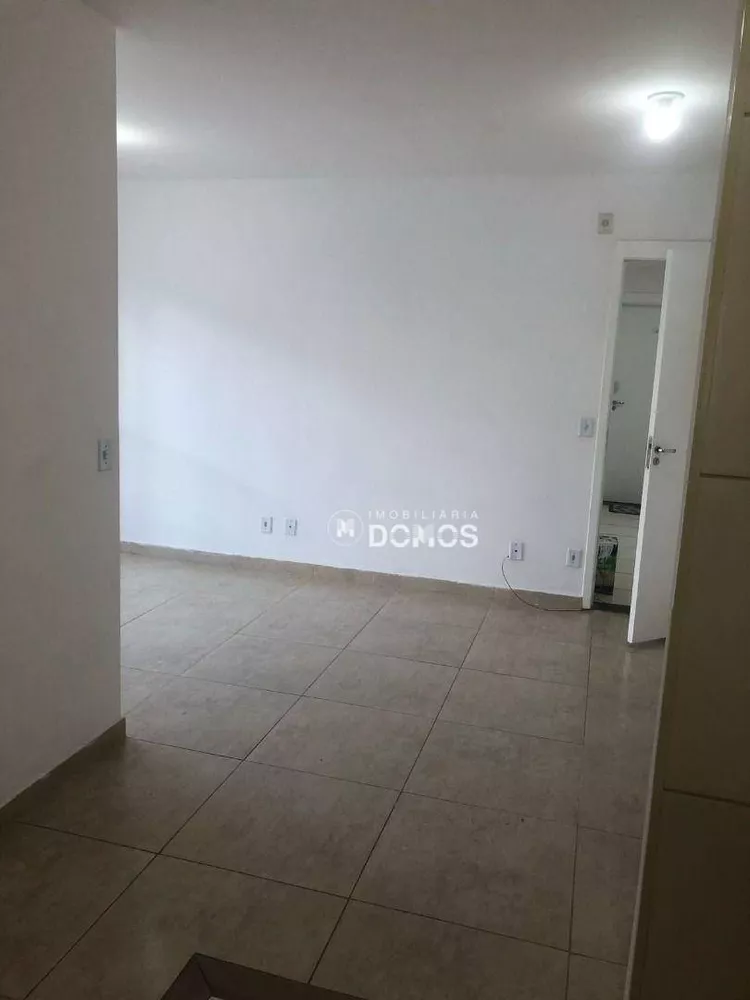 Apartamento à venda com 2 quartos, 57m² - Foto 2