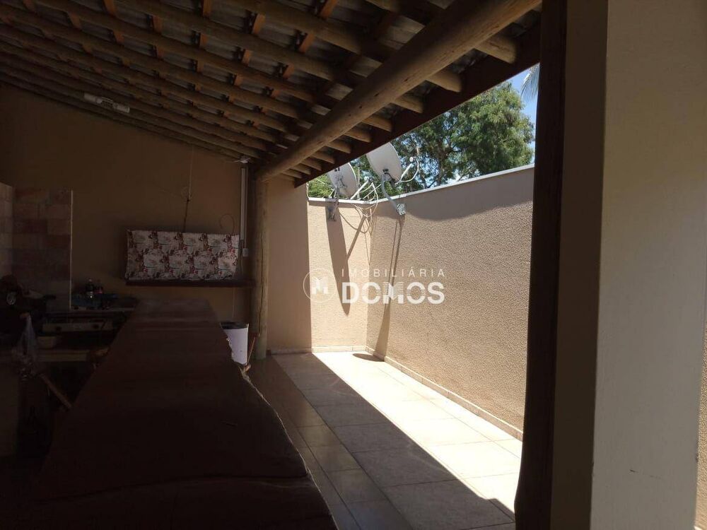 Casa, 3 quartos - Foto 1