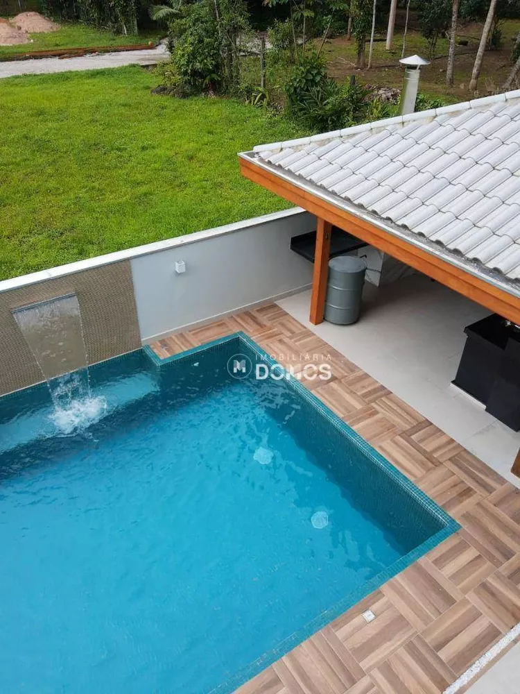 Sobrado à venda com 5 quartos, 300m² - Foto 2