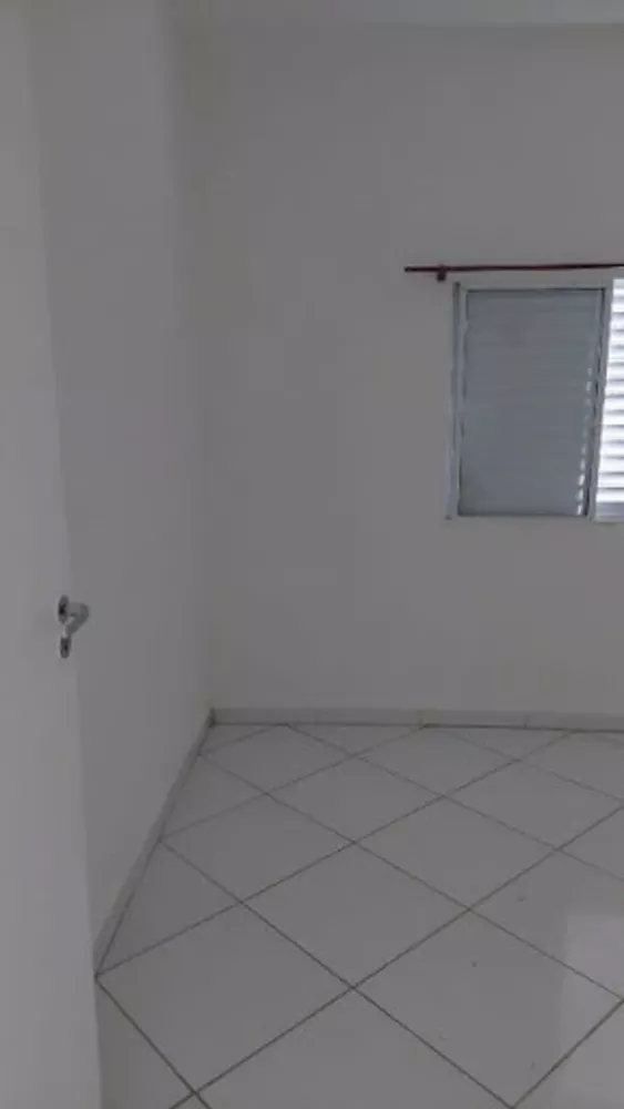 Apartamento à venda com 2 quartos, 46m² - Foto 3