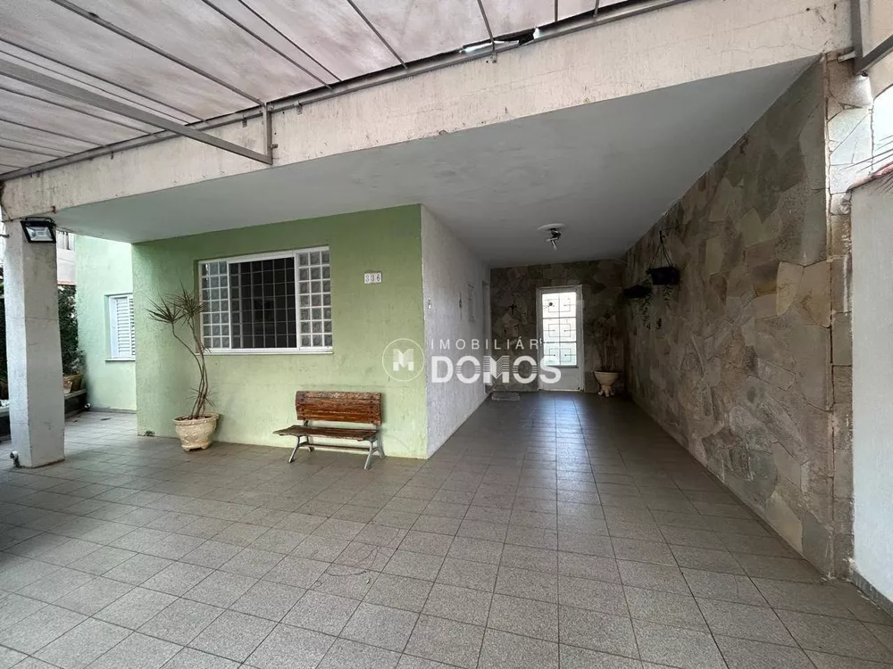 Casa, 3 quartos, 180 m² - Foto 2