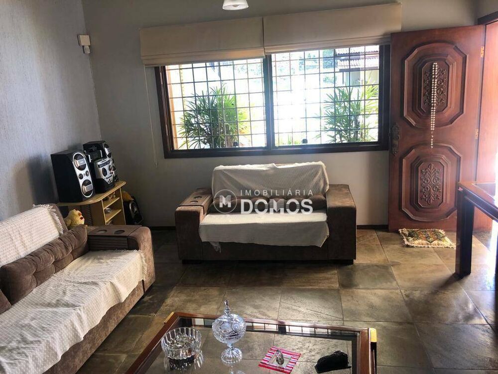 Casa à venda com 5 quartos, 437m² - Foto 3
