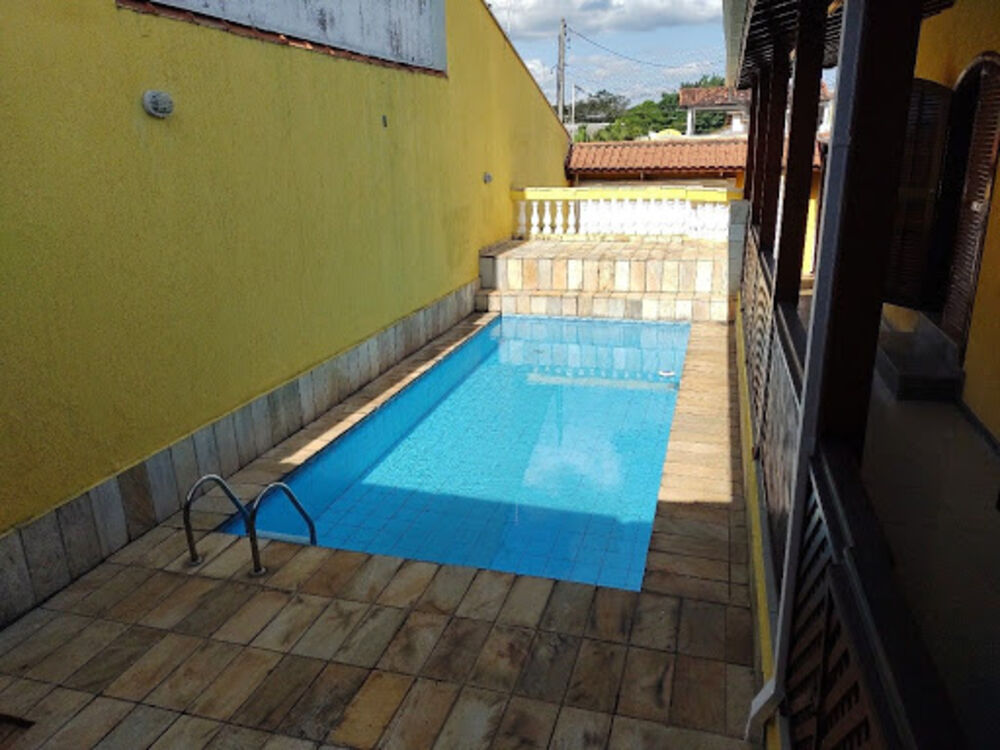 Casa, 3 quartos, 235 m² - Foto 1