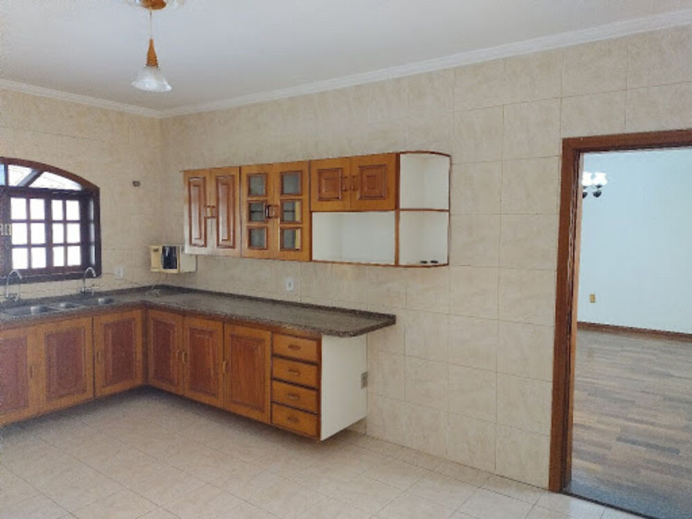 Casa, 3 quartos, 235 m² - Foto 6